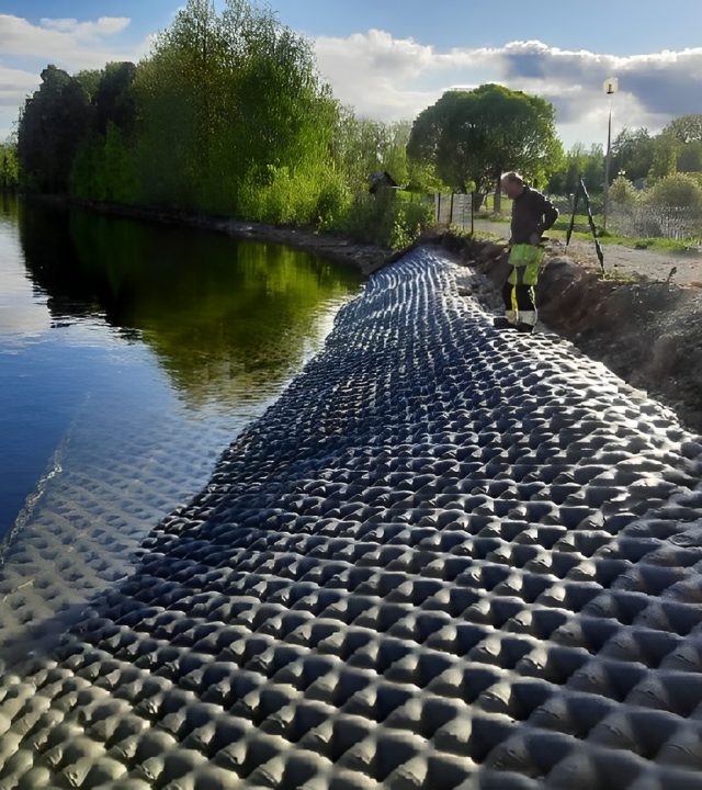 Tecomatics betongmadrasser är ett kvalitetssäkert alternativ som erosionsskydd.